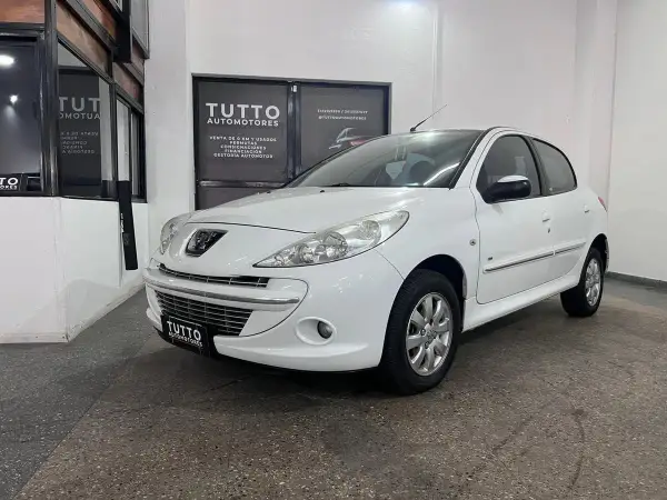 Peugeot 207 Compact 1.4 Hdi 5 P.xs//Allure  2011 - foto 1
