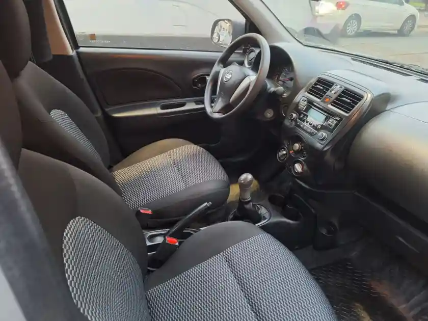 Nissan March 1.6 Sense Pure Drive  2018 - foto 4