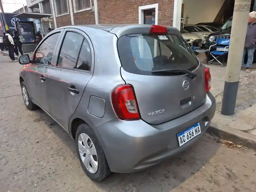 Nissan March 1.6 Sense Pure Drive  2018 - foto 5