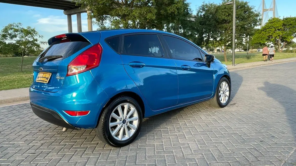 Ford Fiesta  1.6 5P Se Plus        (Kd)  2018 - foto 2