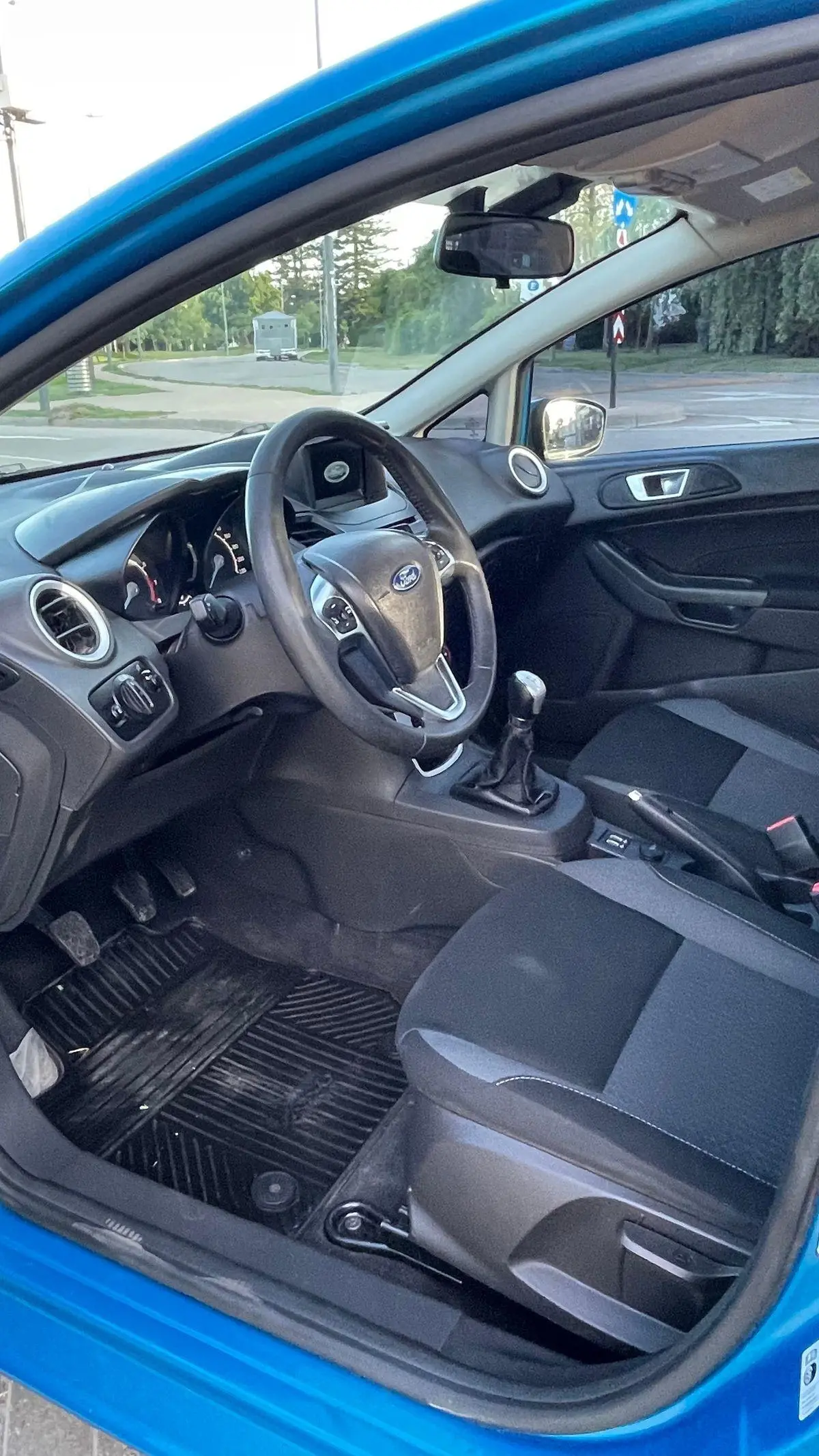 Ford Fiesta  1.6 5P Se Plus        (Kd)  2018 - foto 5