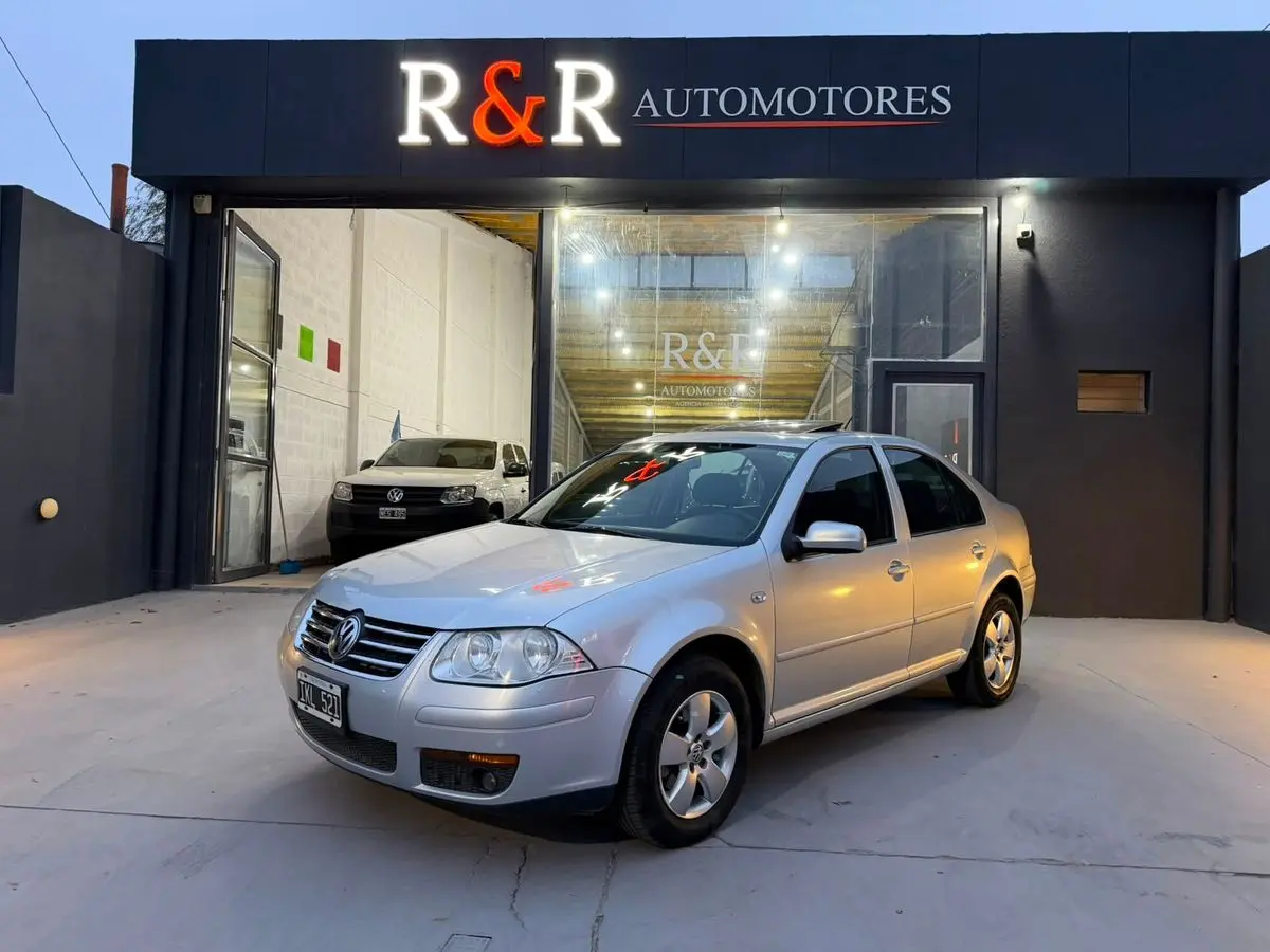 Volkswagen Bora 1.9 Tdi Trendline L/07  2010 - foto 2