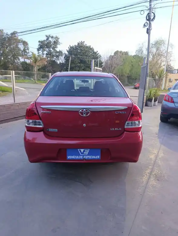 Toyota Etios 1.5 5 Ptas Xls 6Mt  2017 - foto 3