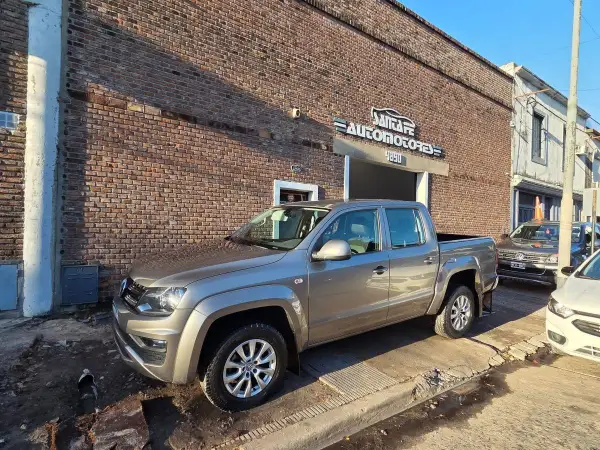 VOLKSWAGEN AMAROK 20TD 4X4 DC COMFORT. 180HP   L17 2017 - foto 1