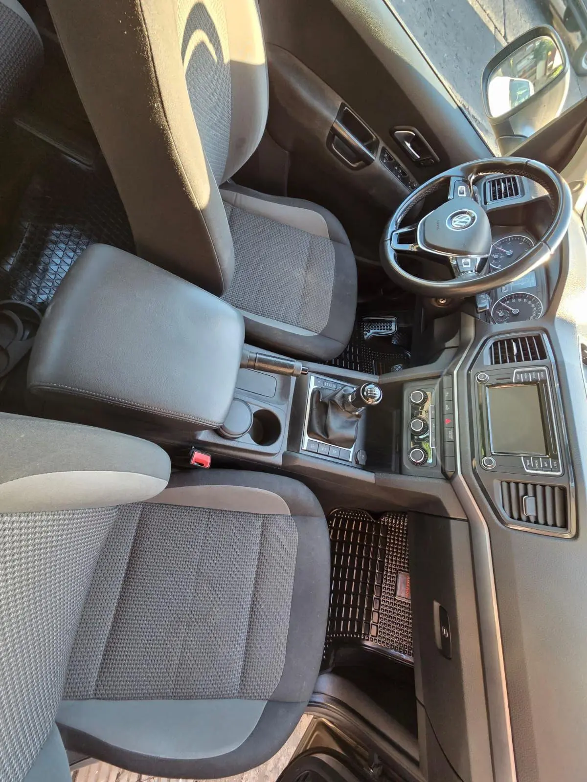 Volkswagen Amarok 20Td 4X4 Dc Comfort. 180Hp   L17  2017 - foto 4