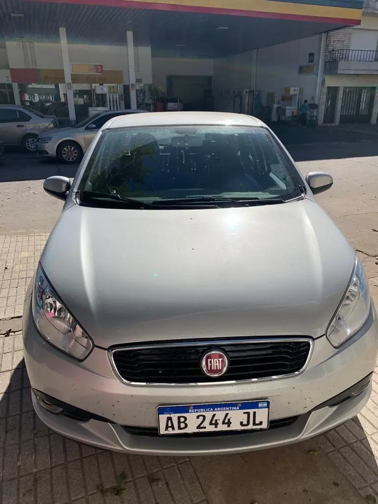 Fiat Grand Siena 1.4 Attractive L/14  2017 - foto 3