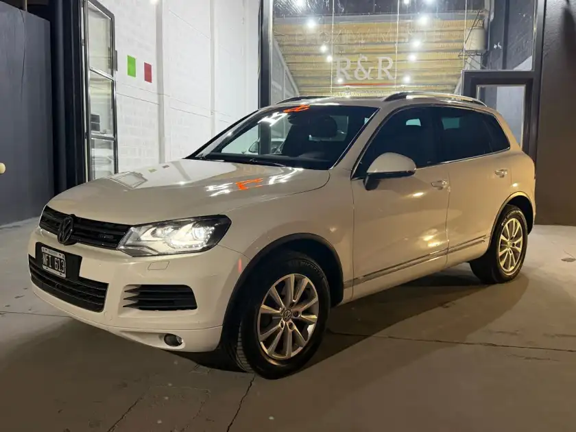 Volkswagen Touareg 3.0 V6 Hybrid  2013 - foto 2