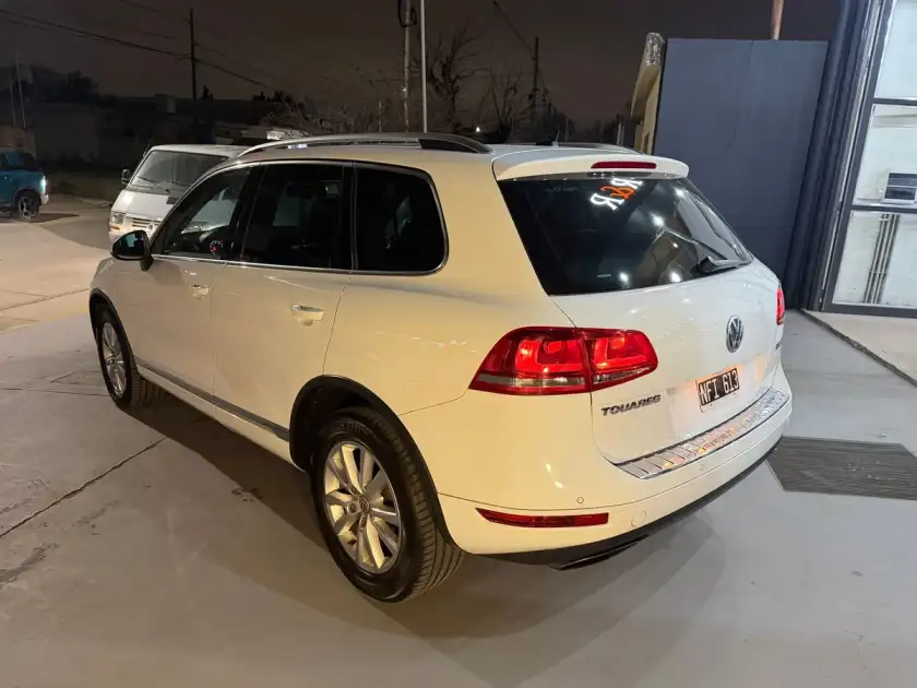 Volkswagen Touareg 3.0 V6 Hybrid  2013 - foto 4