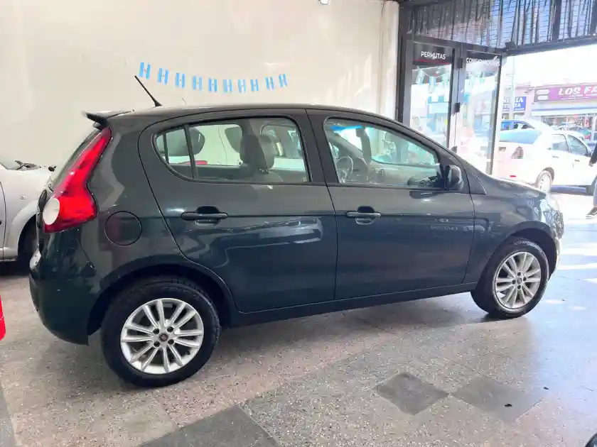 Fiat Palio 1.6 5 P Essence  L/14  2014 - foto 4
