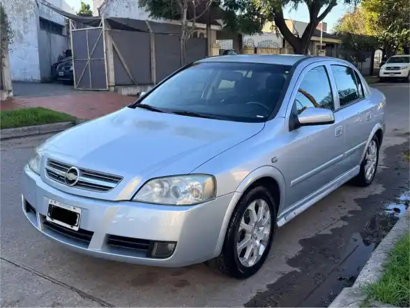 CHEVROLET ASTRA II GLS 2.0 4 PTAS       L/10 2011 - foto 1