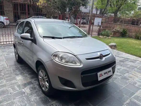 Fiat Palio 1.6 5 P Essence  L/13  2013 - foto 1