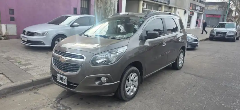 Chevrolet Spin 1.8 Ltz 7 As Aut  2014 - foto 2