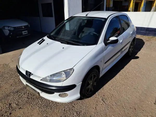 Peugeot 206 2.0 5 Ptas    Hdi Premium  2007 - foto 1