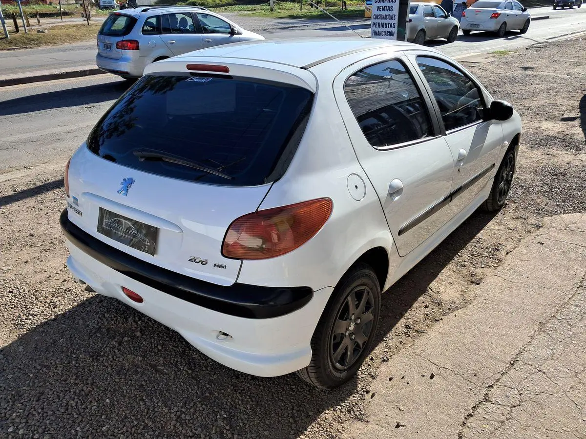 Peugeot 206 2.0 5 Ptas    Hdi Premium  2007 - foto 2
