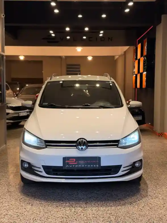 Volkswagen Suran 1.6 Trendline    L/15  2016 - foto 5