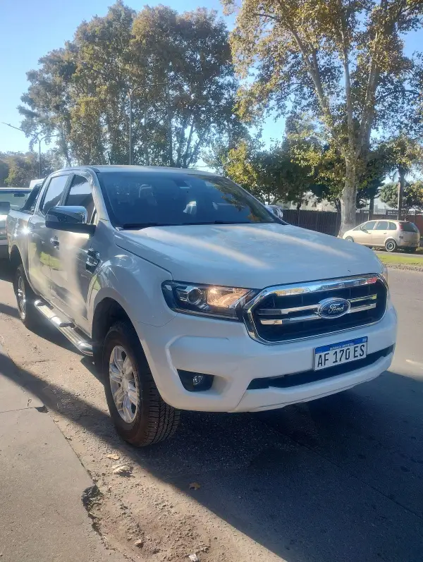 Ford Ranger 2.2 Tdi Dc 4X2 L/19 Xlt At  2022 - foto 1