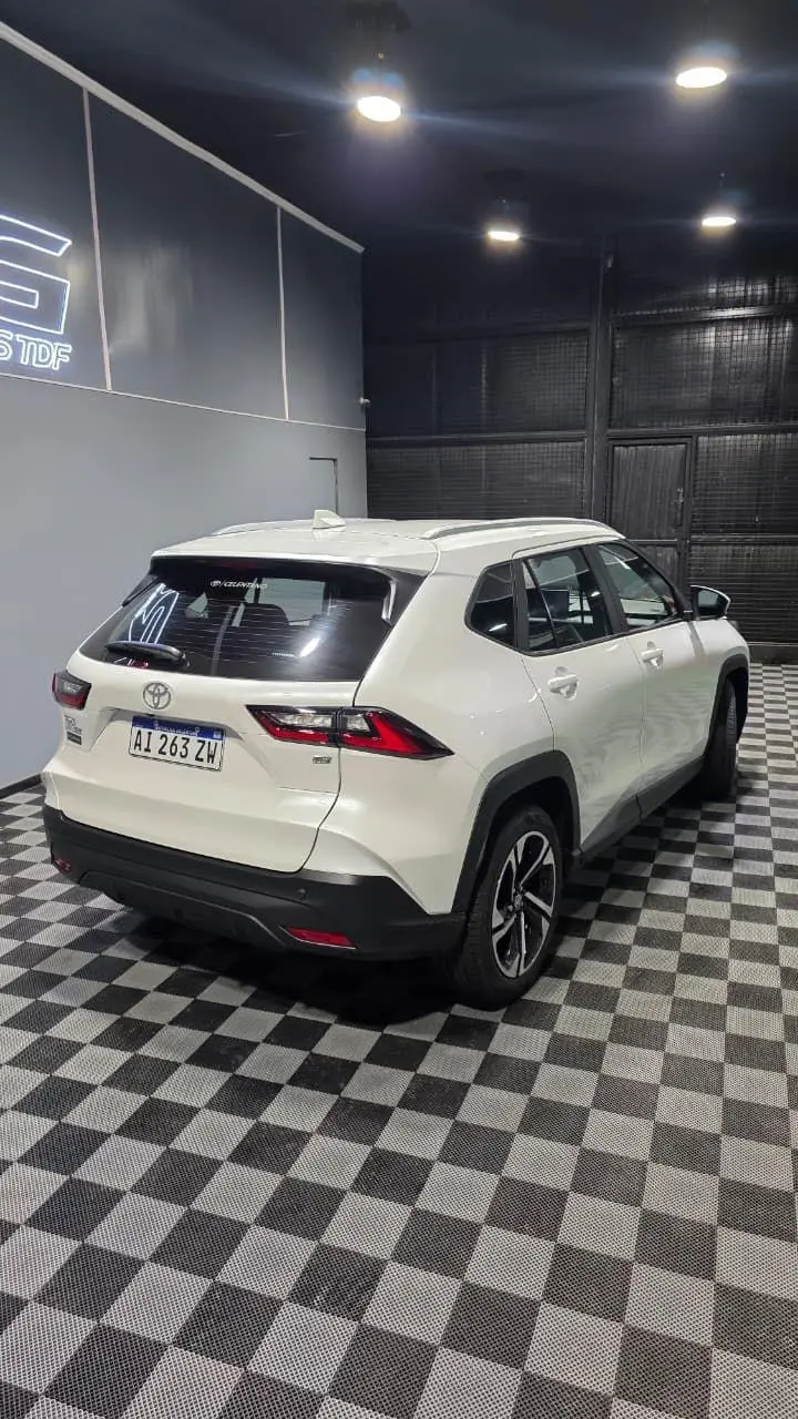 Toyota Yaris Cross 1.5 Xei Cvt  2026 - foto 4
