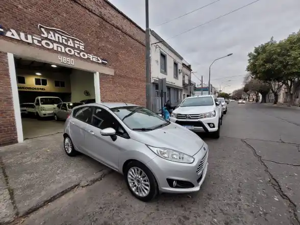 Ford Fiesta  1.6 5P Se             (Kd)  2017 - foto 5