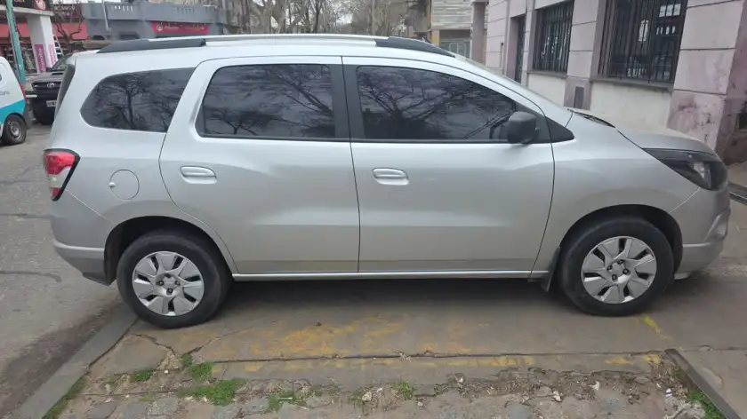 Chevrolet Spin 1.8 Lt  5 As  2013 - foto 5