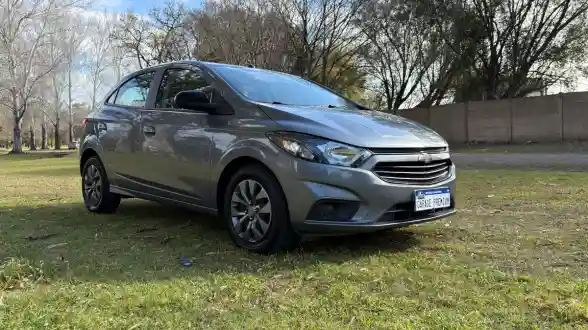 Chevrolet Onix Plus 1.4 Joy L/22 Black   2023 - foto 2