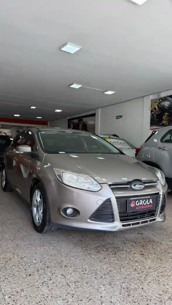 Ford Focus L/14 1.6 5 P S  2014 - foto 3