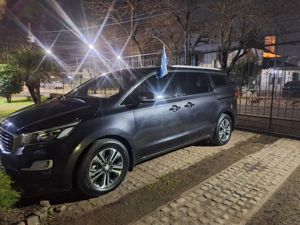 Kia Carnival 2.2 Ex L/19 Crdi Prem Aut  2019 - foto 2