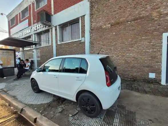 Volkswagen Up! 5 Ptas Move  2015 - foto 3