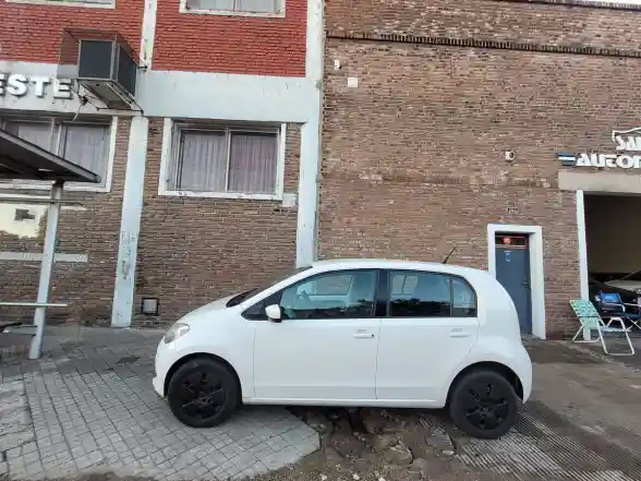 Volkswagen Up! 5 Ptas Move  2015 - foto 4