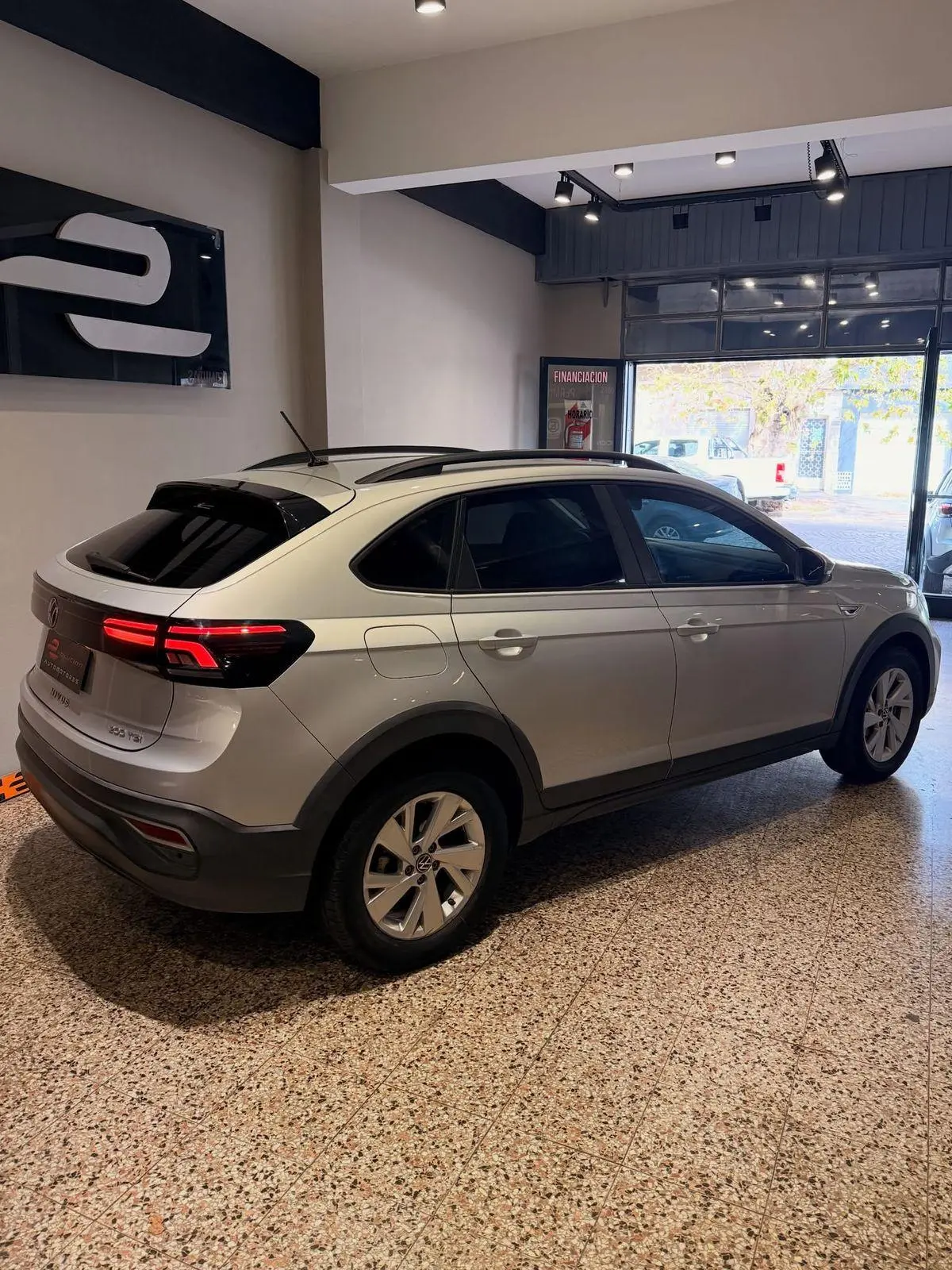 Volkswagen Nivus 200 Tsi Comfortline At   2021 - foto 4