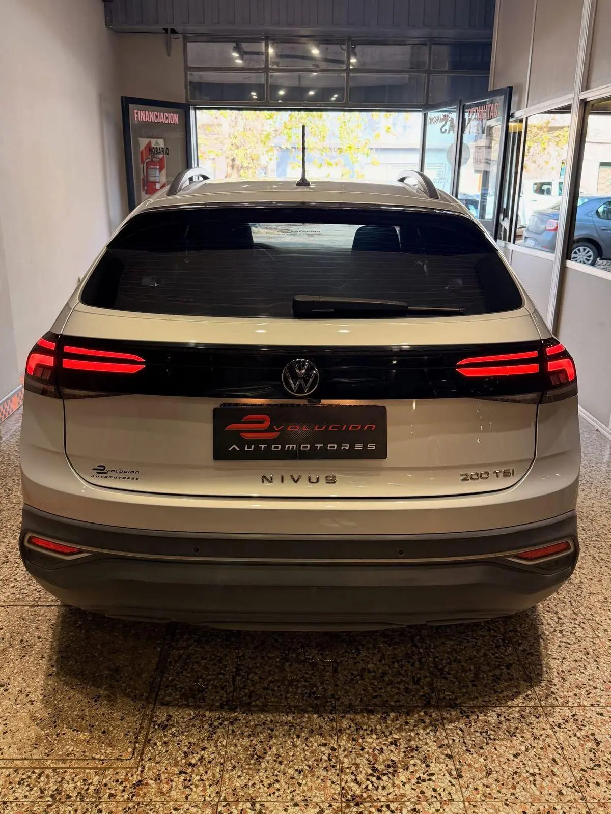 Volkswagen Nivus 200 Tsi Comfortline At   2021 - foto 5