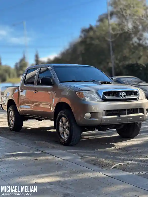 Toyota Hilux L/05 3.0 Dc 4X4 Tdi Sr  2006 - foto 1