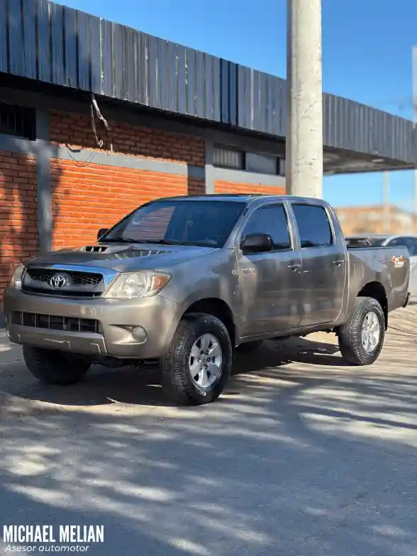 Toyota Hilux L/05 3.0 Dc 4X4 Tdi Sr  2006 - foto 3