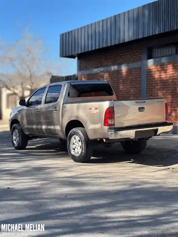Toyota Hilux L/05 3.0 Dc 4X4 Tdi Sr  2006 - foto 4