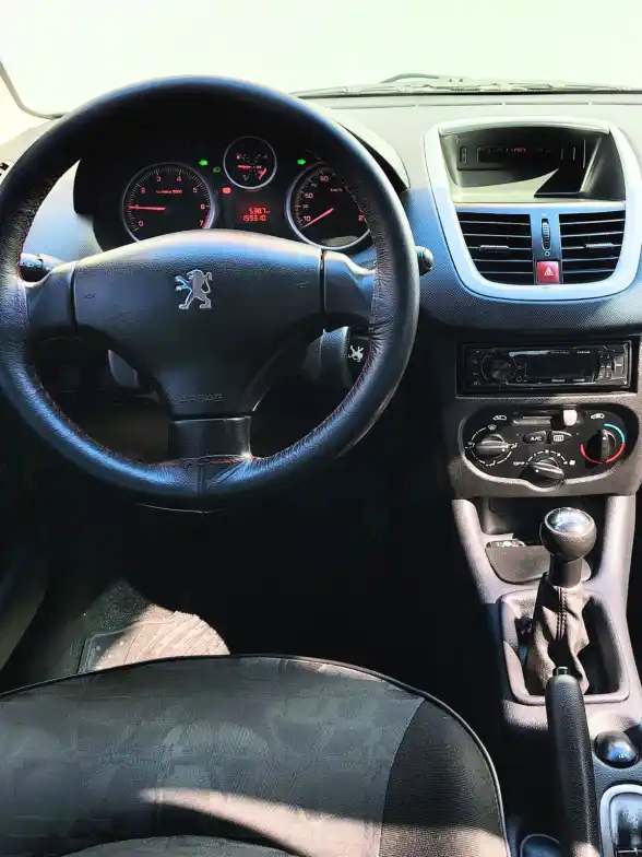 Peugeot 207 Compact 1.4 5 P Xs//Allure  2010 - foto 5