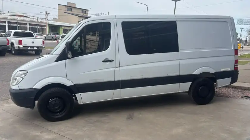 Mercedes Benz Sprinter 415 Furgon 3665 Mixto 4+1  2015 - foto 2