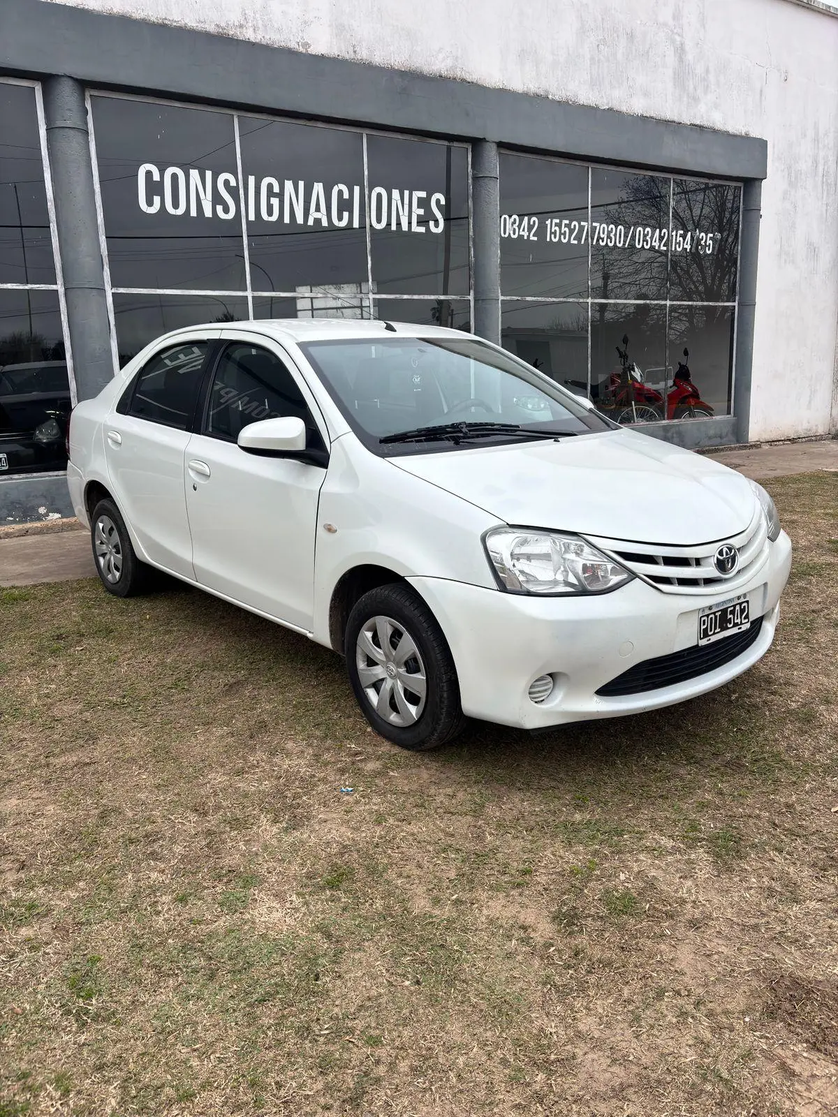 Toyota Etios 1.5 4 Ptas Xs  2016 - foto 2