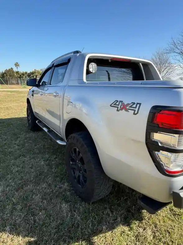 Ford Ranger 3.2 Tdi Dc 4X4 L/16 Ltd  2017 - foto 4