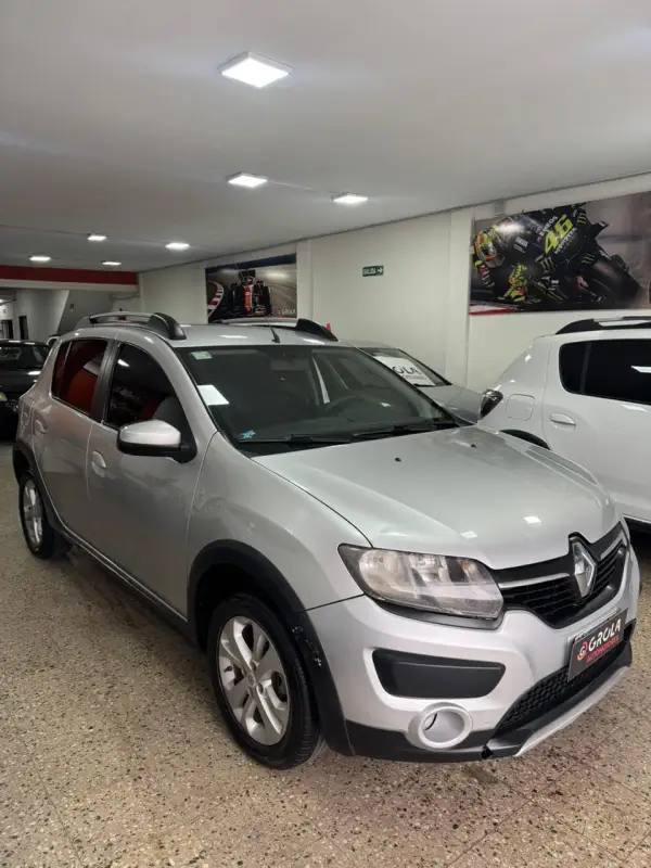 RENAULT SANDERO STEPWAY II 1.6 DYNAMIQUE 2015 - foto 1