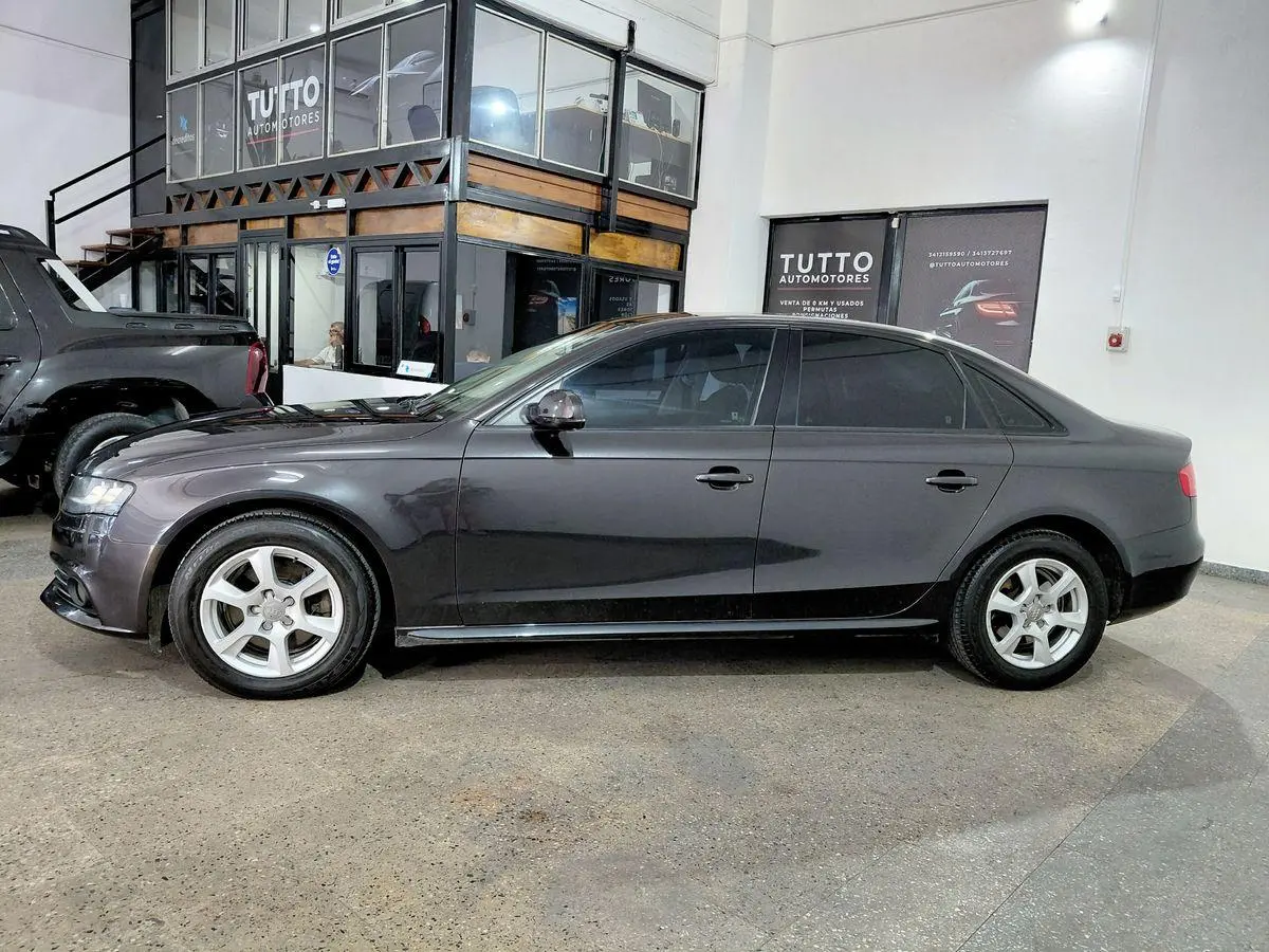 Audi A4 1.8 Tfsi L/08 Plus Sp Cu (Ambi.  2012 - foto 2