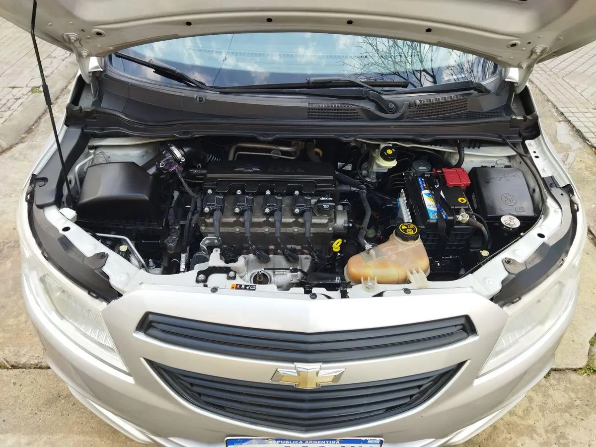 Chevrolet Onix 1.4 Ls Joy               L/17  2018 - foto 4