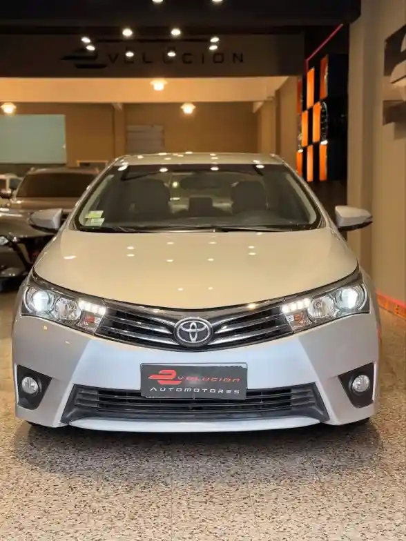 Toyota Corolla 1.8 Xei L/14 Pack Cvt  2016 - foto 2