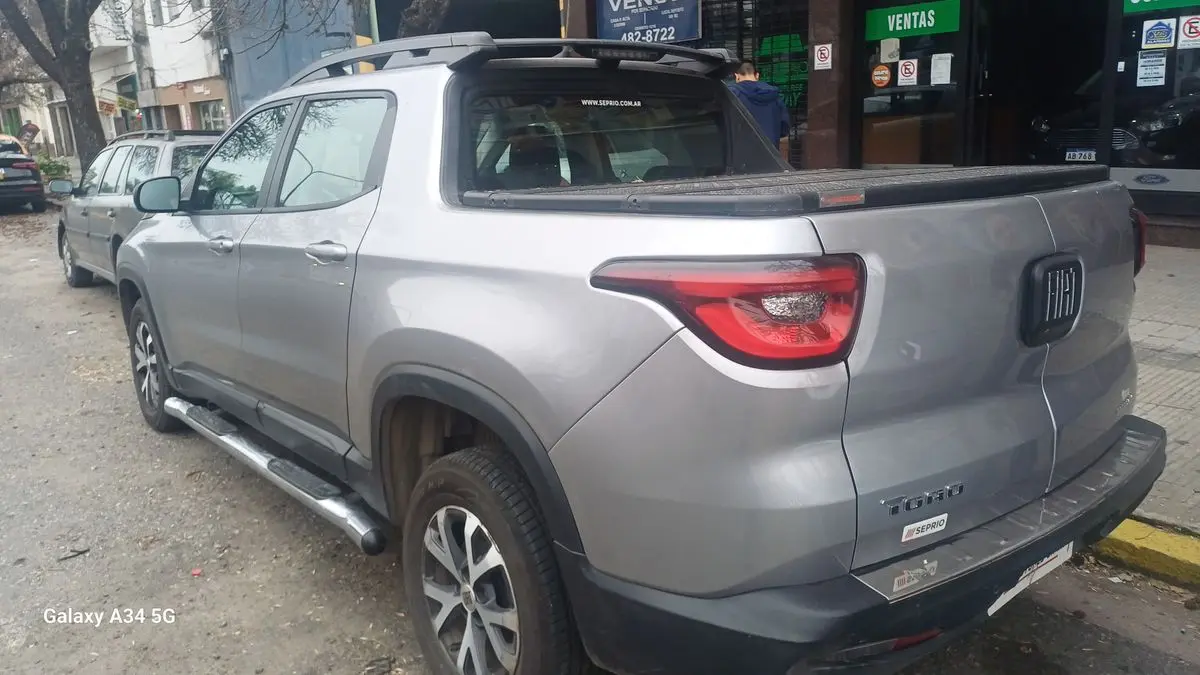 Fiat Toro 1.8Mpi Freedom 4X2 At L/21  2022 - foto 3