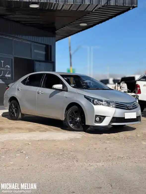 Toyota Corolla 1.8 Xei L/14  2014 - foto 1