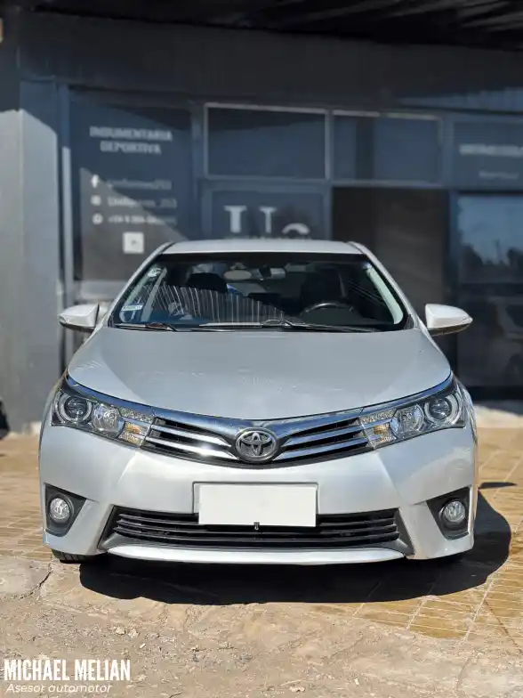 Toyota Corolla 1.8 Xei L/14  2014 - foto 2