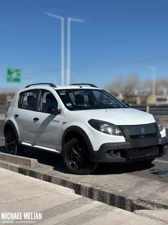 Renault Sandero Stepway 1.6 Tweed  2014 - foto 1