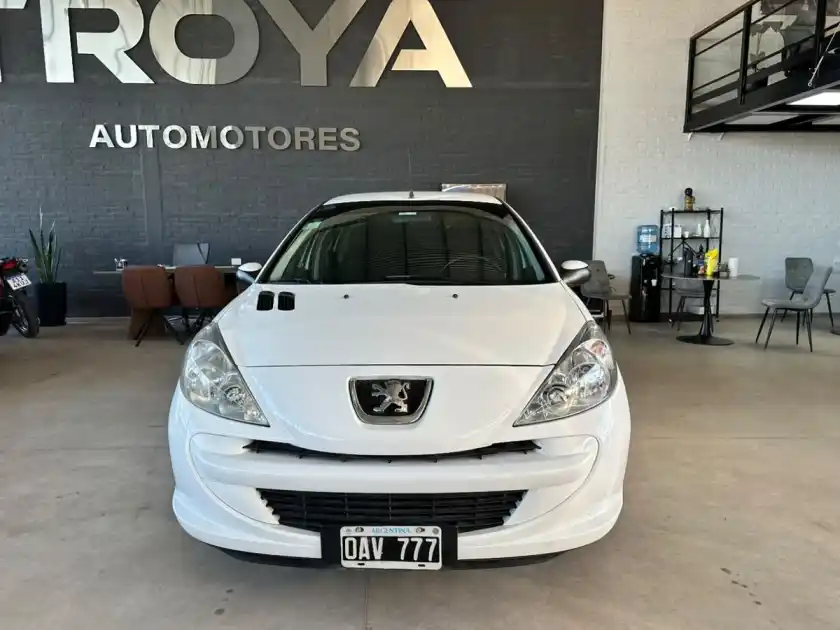 Peugeot 207 Compact 1.4 4 P Xs//Allure  2014 - foto 2
