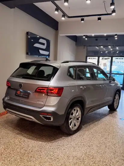 Volkswagen Taos 1.4 250 Tsi Comfortline At L/24  2025 - foto 4