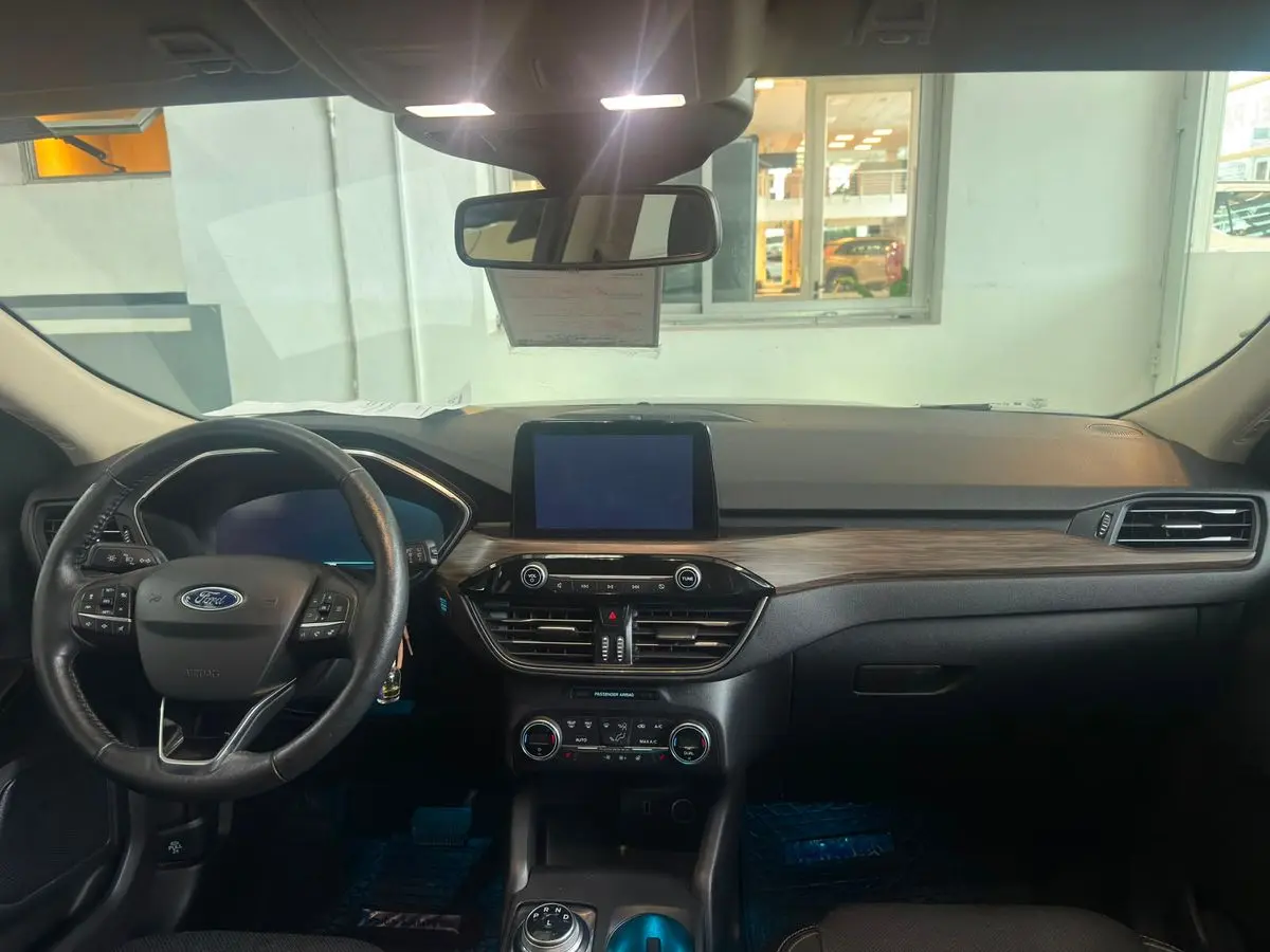 Ford Kuga 2.5 Hibrida 4X4 Titanium Aut  2020 - foto 5