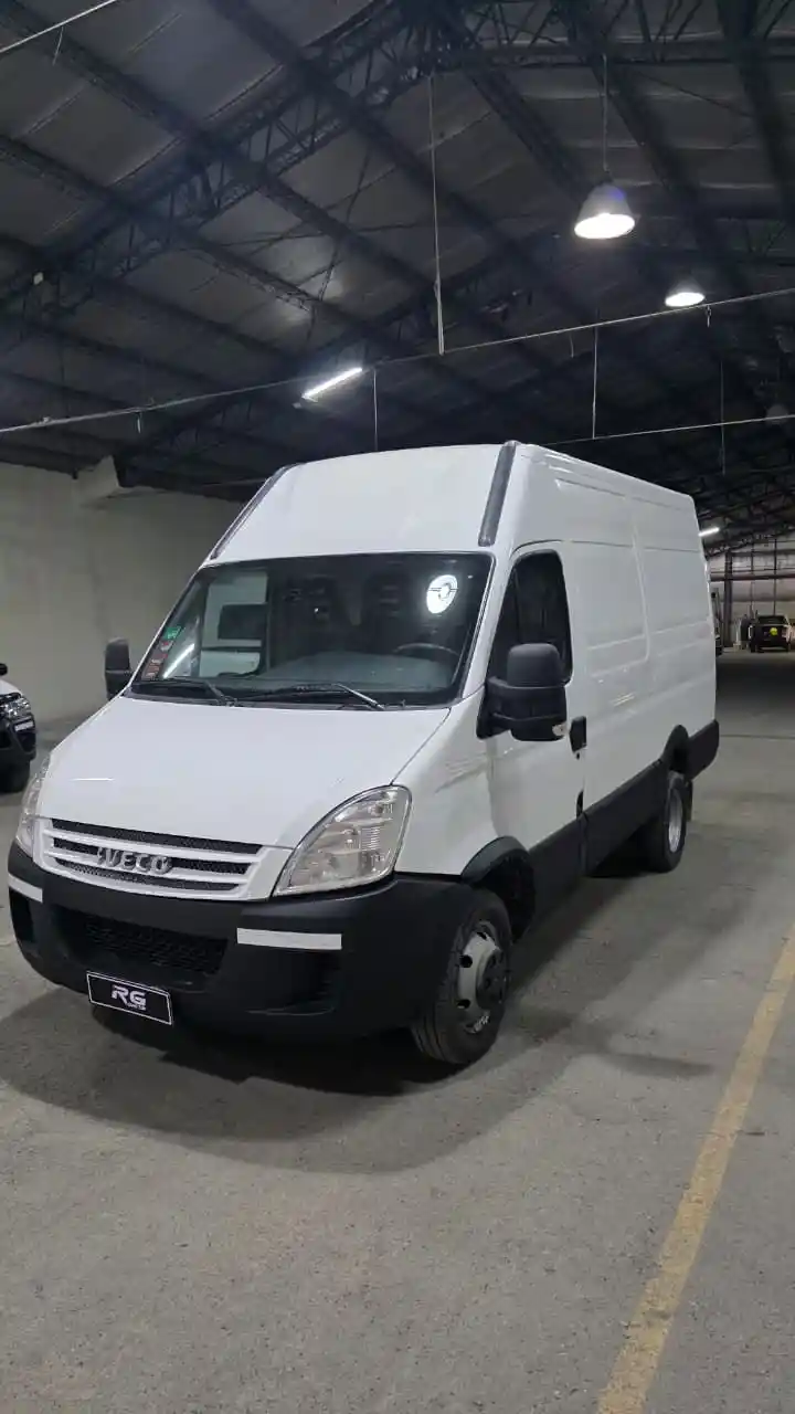 Iveco Daily 55C 16 Furgon 15.6  2015 - foto 2