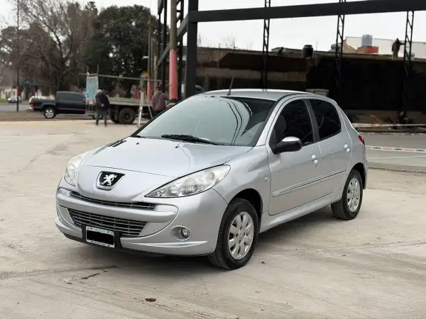 Peugeot 207 Compact 1.4 5 P Xs//Allure  2012 - foto 1